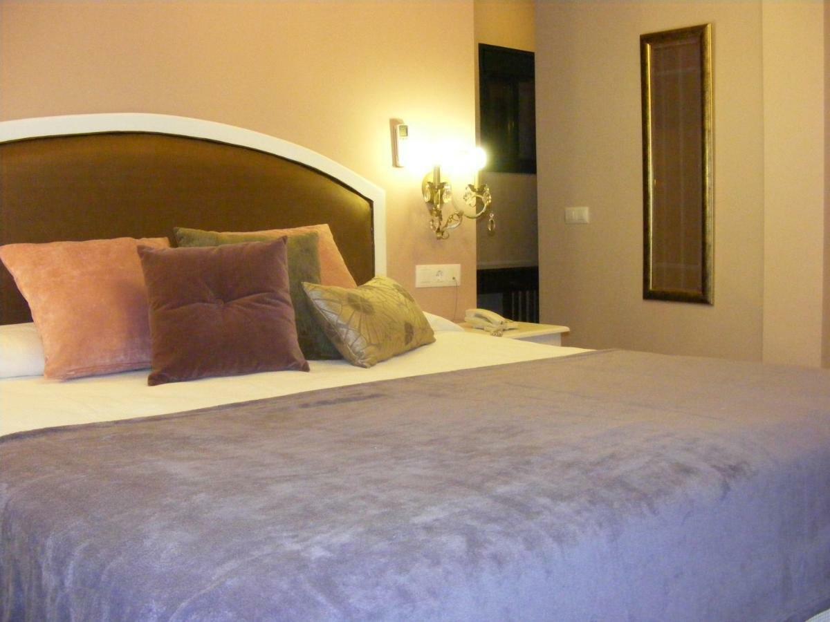 Hotel Sindhura Vejer de la Frontera Buitenkant foto